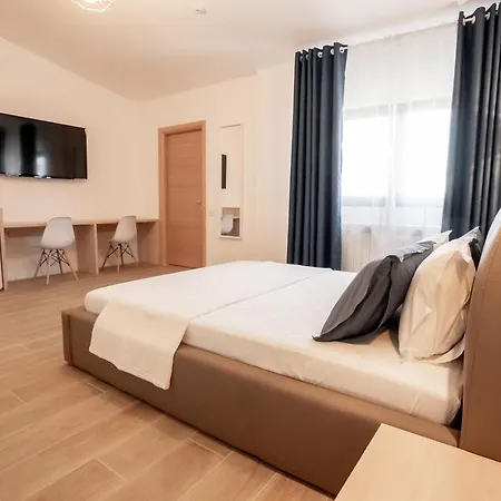 Ines - Mamaia Nord 3* Năvodari