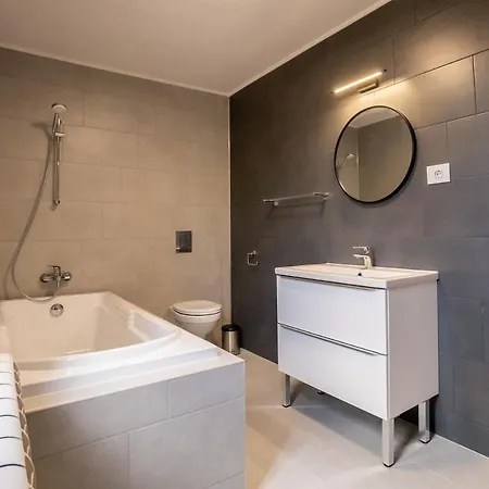 Ines - Mamaia Nord 3* Năvodari