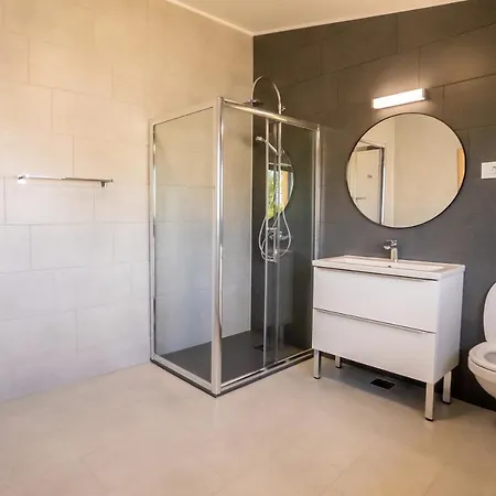 Ines - Mamaia Nord Pensiune Năvodari