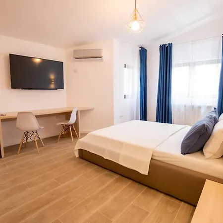 Ines - Mamaia Nord Pensiune Năvodari