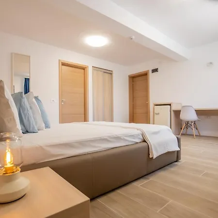 Ines - Mamaia Nord Pensiune Năvodari