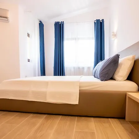 Maison d'hôtes Ines - Mamaia Nord 3*