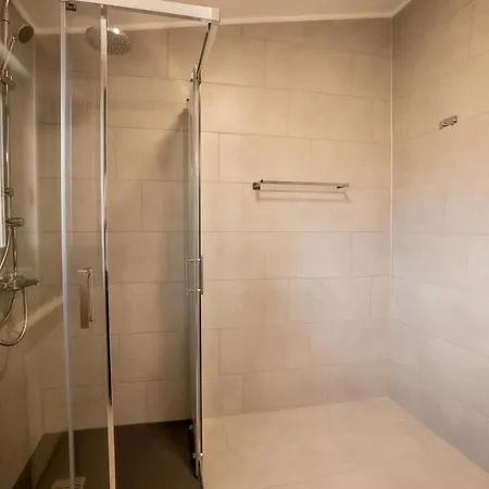 Ines - Mamaia Nord 3*