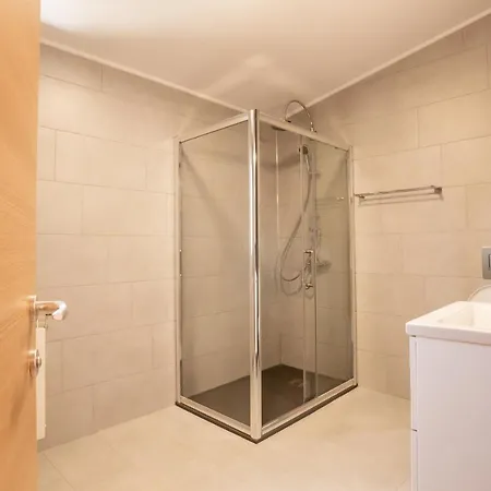 Pensiune Ines - Mamaia Nord 3*