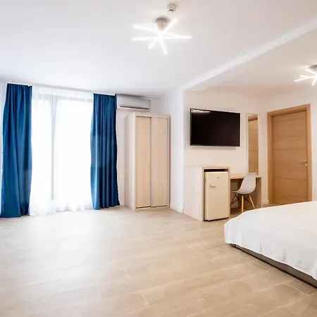 Maison d'hôtes Ines - Mamaia Nord 3*
