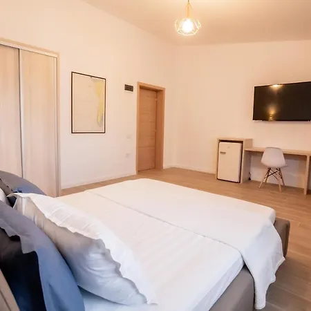 Ines - Mamaia Nord بيت ضيافة Năvodari