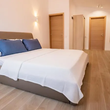 بيت ضيافة Ines - Mamaia Nord Năvodari