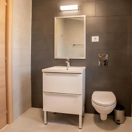 Ines - Mamaia Nord بيت ضيافة Năvodari